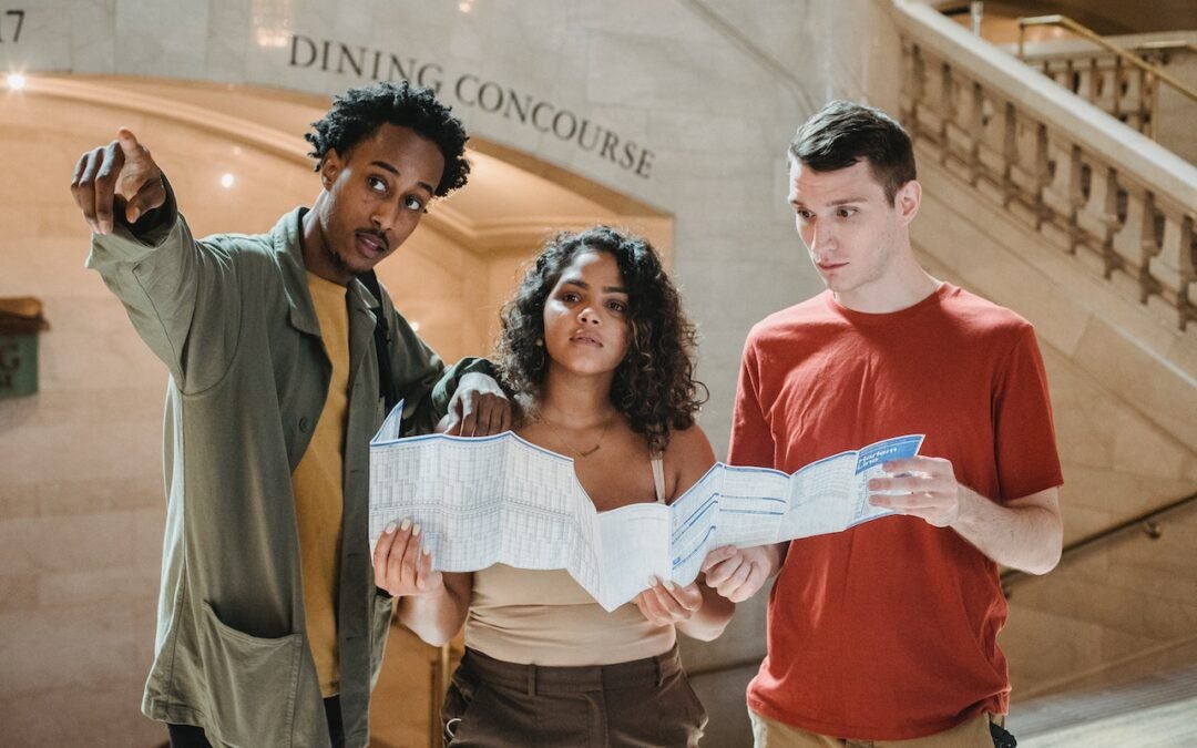 Who is  a Tour Guide? What Do They Do?