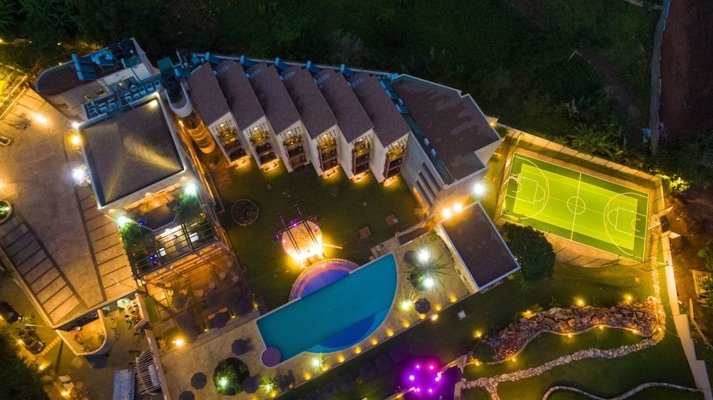 Peduase Valley Resort
