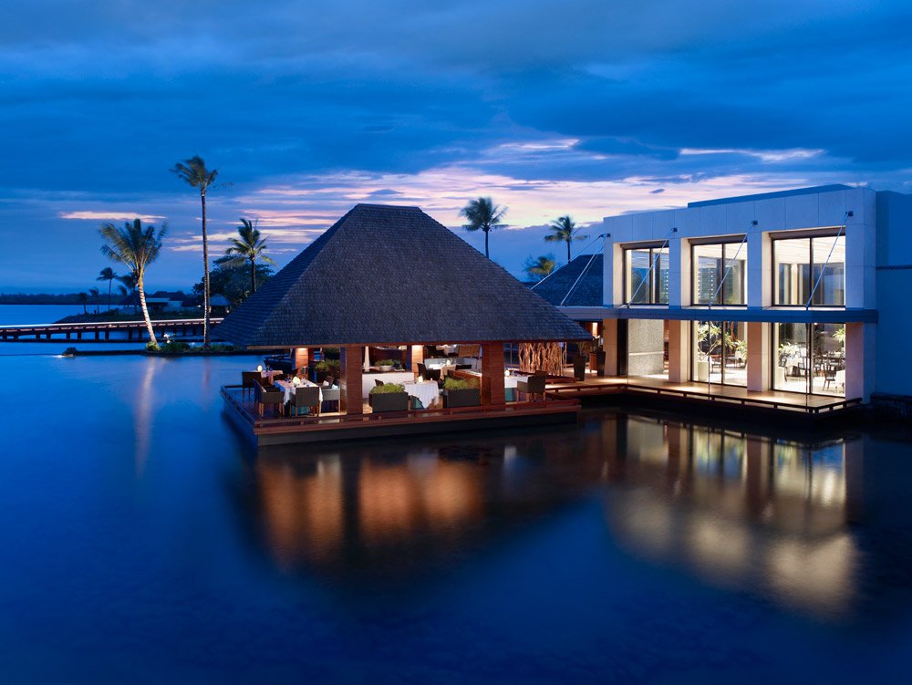 Mauritiu Four Seasons. World-Class Resorts and Hospitality